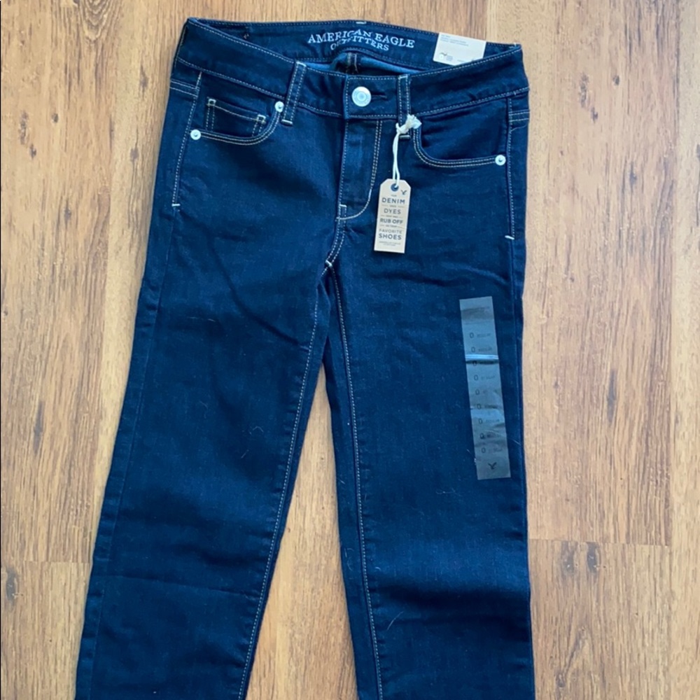 NWT. American Eagle dark denim jeans. Skinny fit.